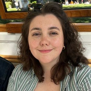 Meet your Posher, Emma